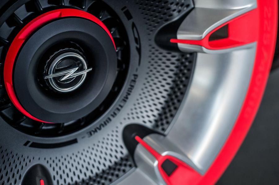 Колеса Opel GT Concept 2016 года  (фото 5 из 35)